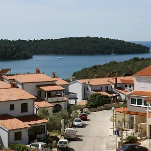 apartments-cezar.in-istria.net/